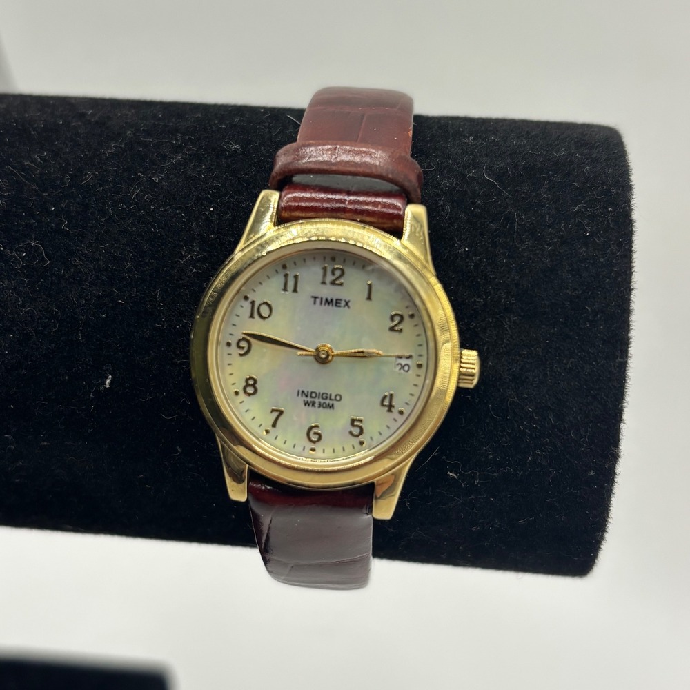 Timex Indiglo Women's Gold‎ Watch Mother of Pearl Dial Leather Band Date WR30M